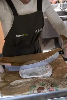 699-biocoop-rouret-piccoline-magasin-bio-coupe-fromage-service-traditionnel.webp