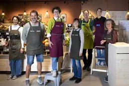 699-biocoop-rouret-piccoline-magasin-bio-equipe-sourire.webp