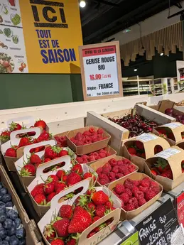 699-biocoop-rouret-piccoline-magasin-bio-fraise-framboise-local-fruit-saison.webp