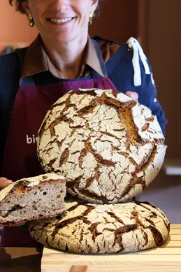 699-biocoop-rouret-piccoline-magasin-bio-pain-campagne-tranche-boulangerie.webp