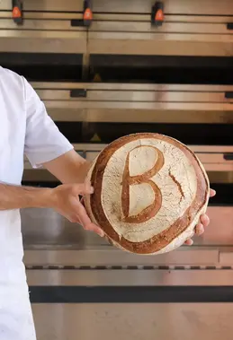 699-biocoop-rouret-piccoline-magasin-bio-pain-portrait-boulangerie-artisanale.webp